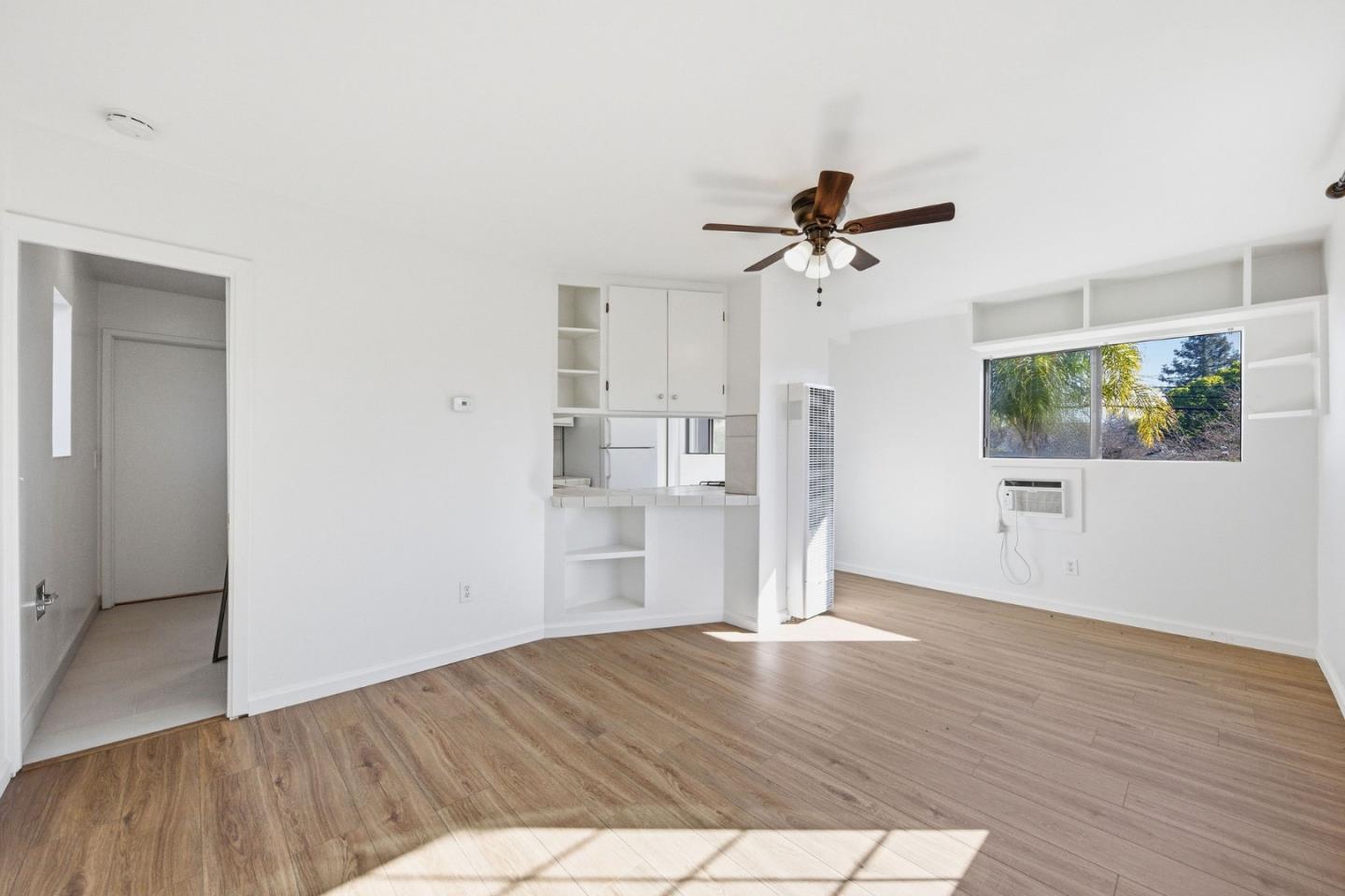 Detail Gallery Image 5 of 20 For 614 a Redwood Ave, Redwood City,  CA 94061 - 1 Beds | 1 Baths