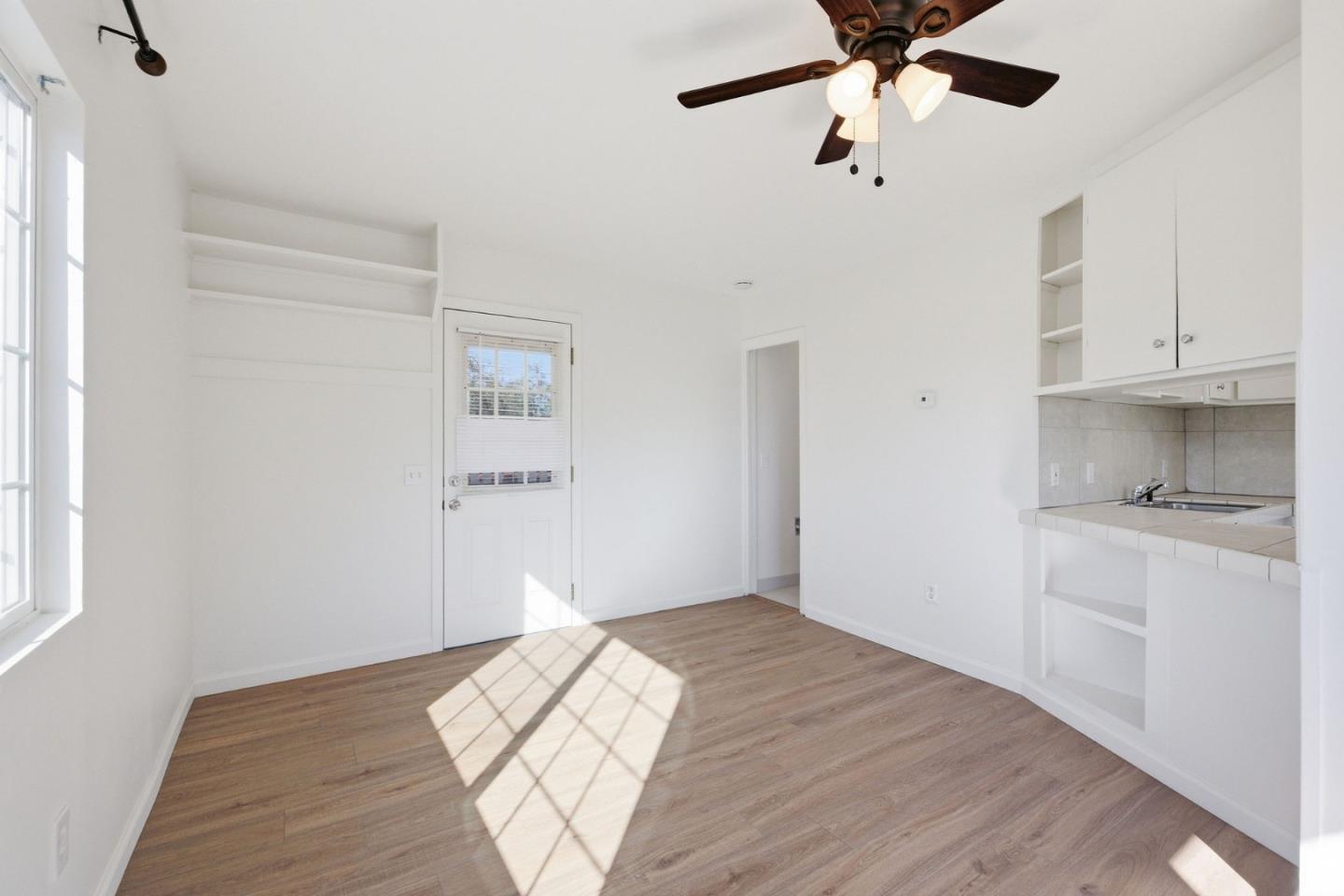 Detail Gallery Image 6 of 20 For 614 a Redwood Ave, Redwood City,  CA 94061 - 1 Beds | 1 Baths