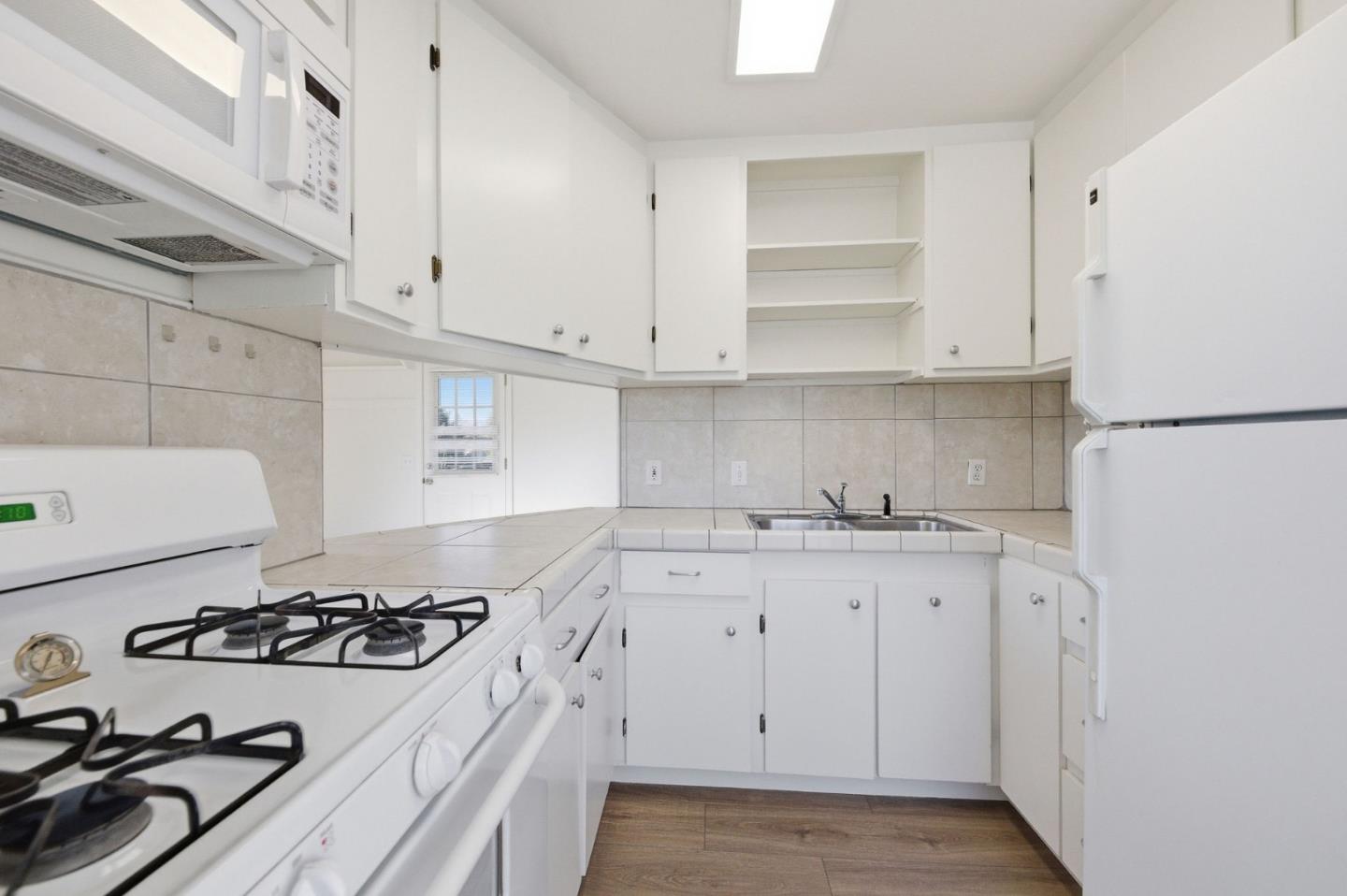 Detail Gallery Image 7 of 20 For 614 a Redwood Ave, Redwood City,  CA 94061 - 1 Beds | 1 Baths