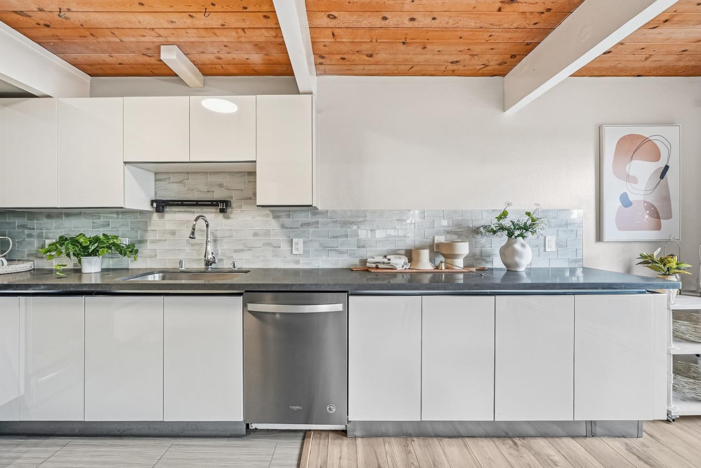 Photo #10: ML82032139 Listing: Photo #10