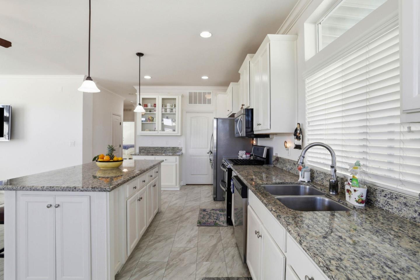 Detail Gallery Image 13 of 41 For 829 Villa Teresa Way #829,  San Jose,  CA 95123 - 3 Beds | 2 Baths