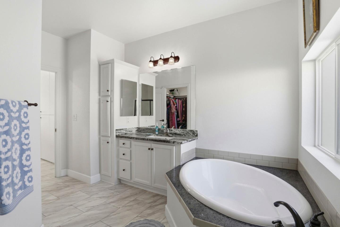 Detail Gallery Image 28 of 41 For 829 Villa Teresa Way #829,  San Jose,  CA 95123 - 3 Beds | 2 Baths