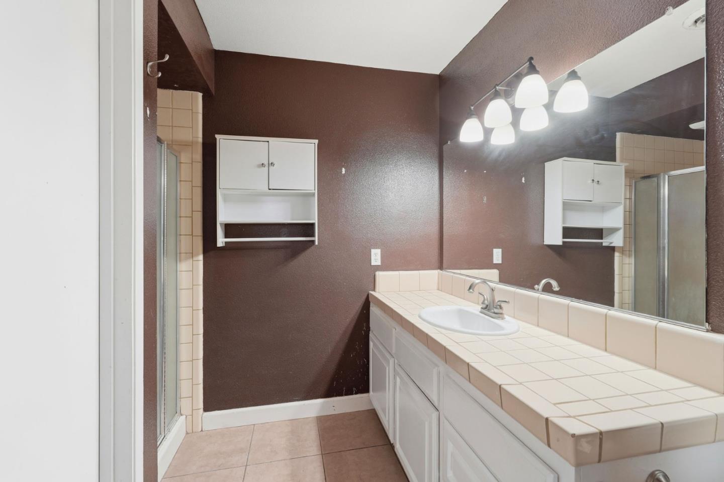 Detail Gallery Image 21 of 38 For 2425 Meadow Rue Dr, Modesto,  CA 95355 - 3 Beds | 2 Baths