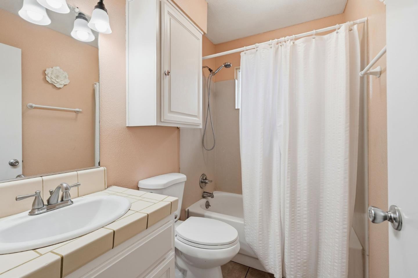 Detail Gallery Image 29 of 38 For 2425 Meadow Rue Dr, Modesto,  CA 95355 - 3 Beds | 2 Baths