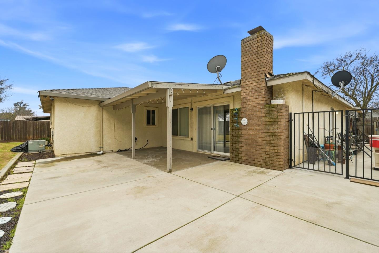 Detail Gallery Image 34 of 38 For 2425 Meadow Rue Dr, Modesto,  CA 95355 - 3 Beds | 2 Baths