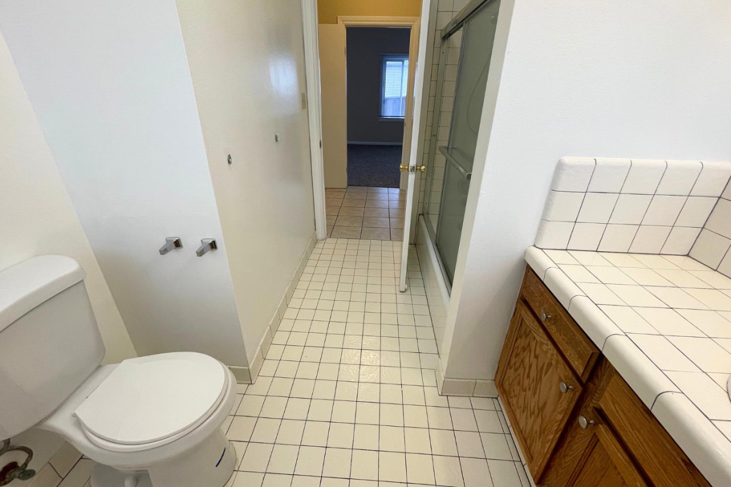 Detail Gallery Image 10 of 23 For 550 Miller Ave, South San Francisco,  CA 94080 - – Beds | – Baths