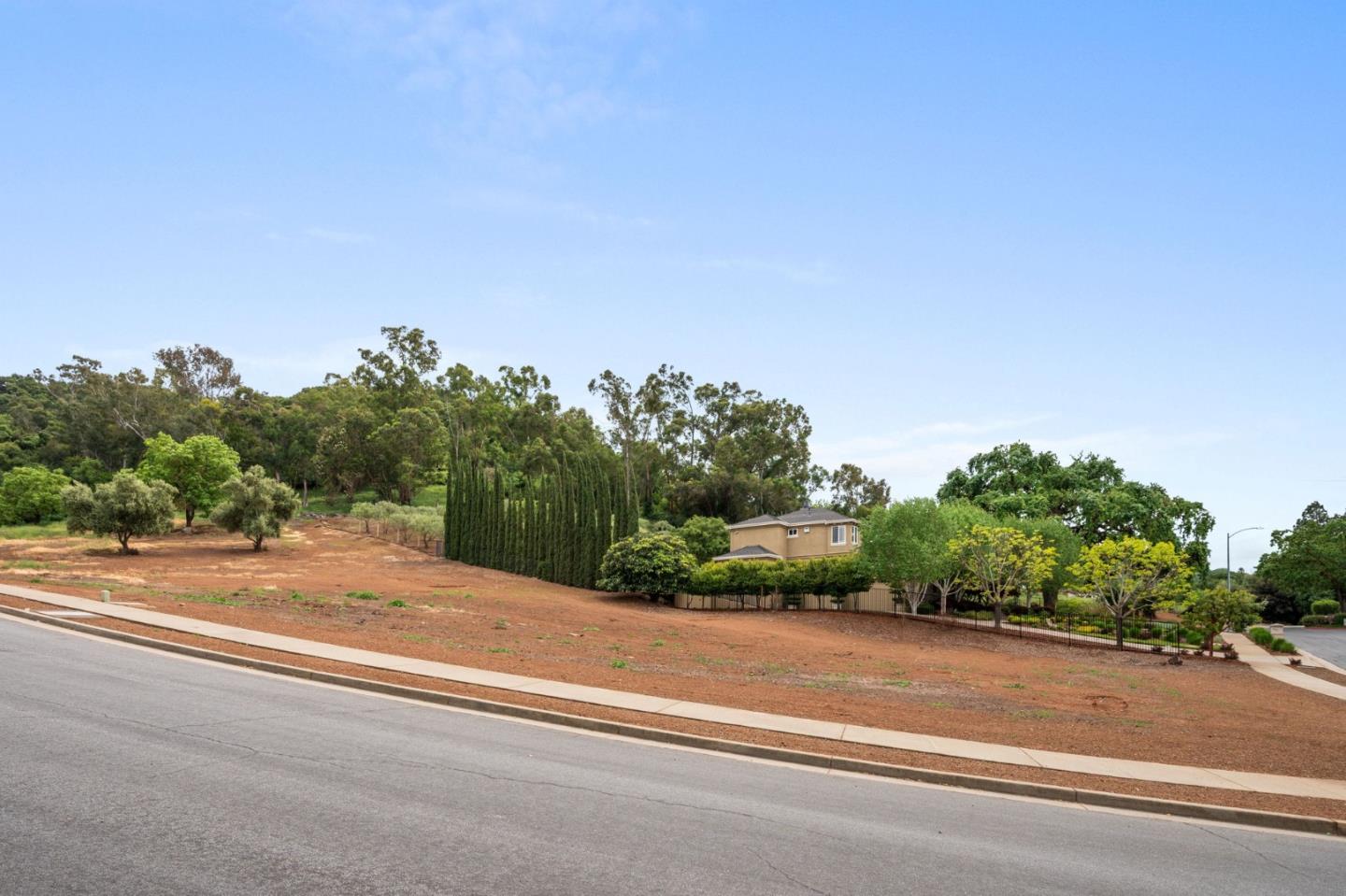 Detail Gallery Image 32 of 60 For 640 Sparhawk Dr, Morgan Hill,  CA 95037 - – Beds | – Baths