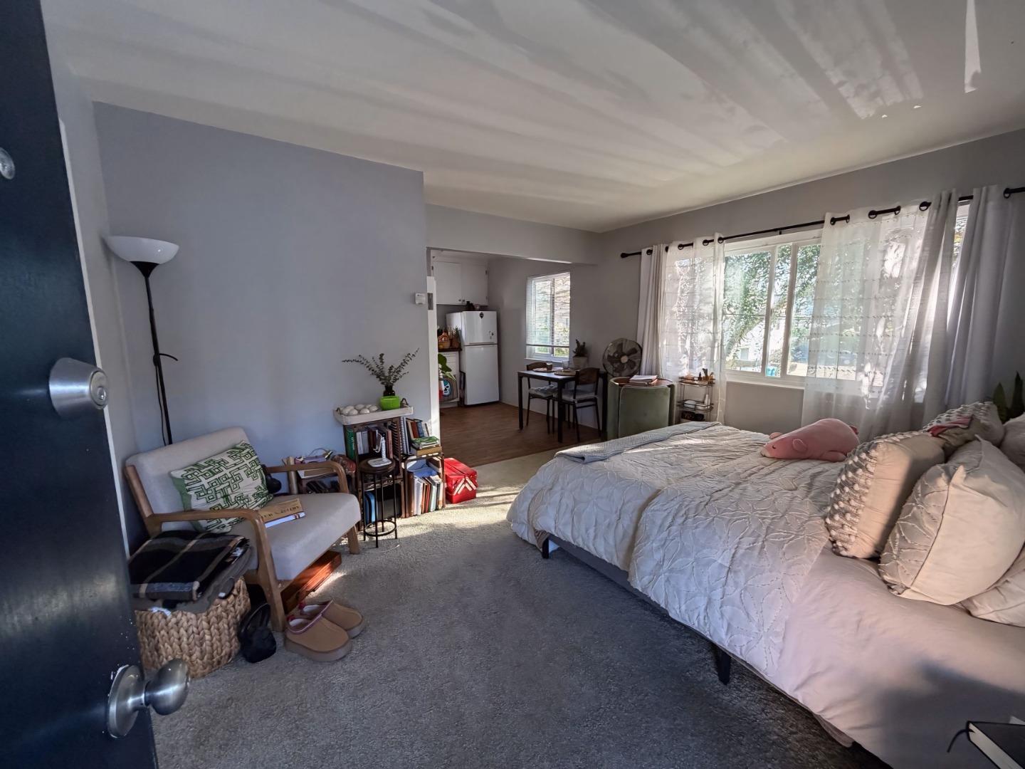 Detail Gallery Image 10 of 15 For 19 E 41st Pl, San Mateo,  CA 94403 - – Beds | – Baths