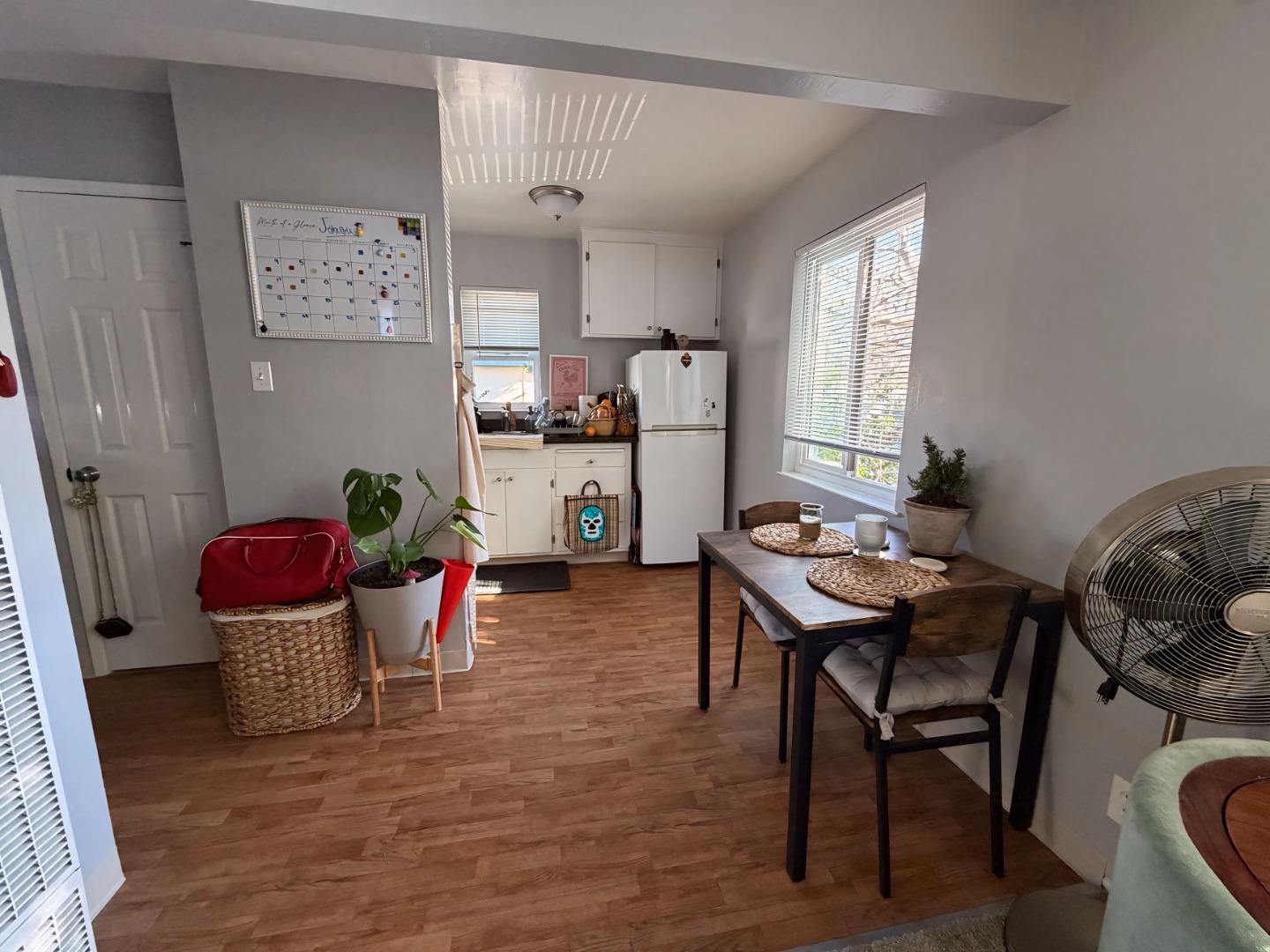 Detail Gallery Image 11 of 15 For 19 E 41st Pl, San Mateo,  CA 94403 - – Beds | – Baths