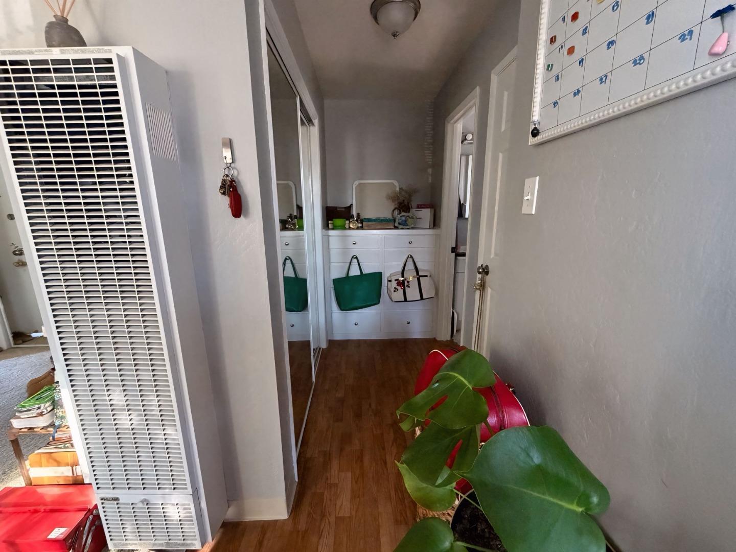 Detail Gallery Image 13 of 15 For 19 E 41st Pl, San Mateo,  CA 94403 - – Beds | – Baths