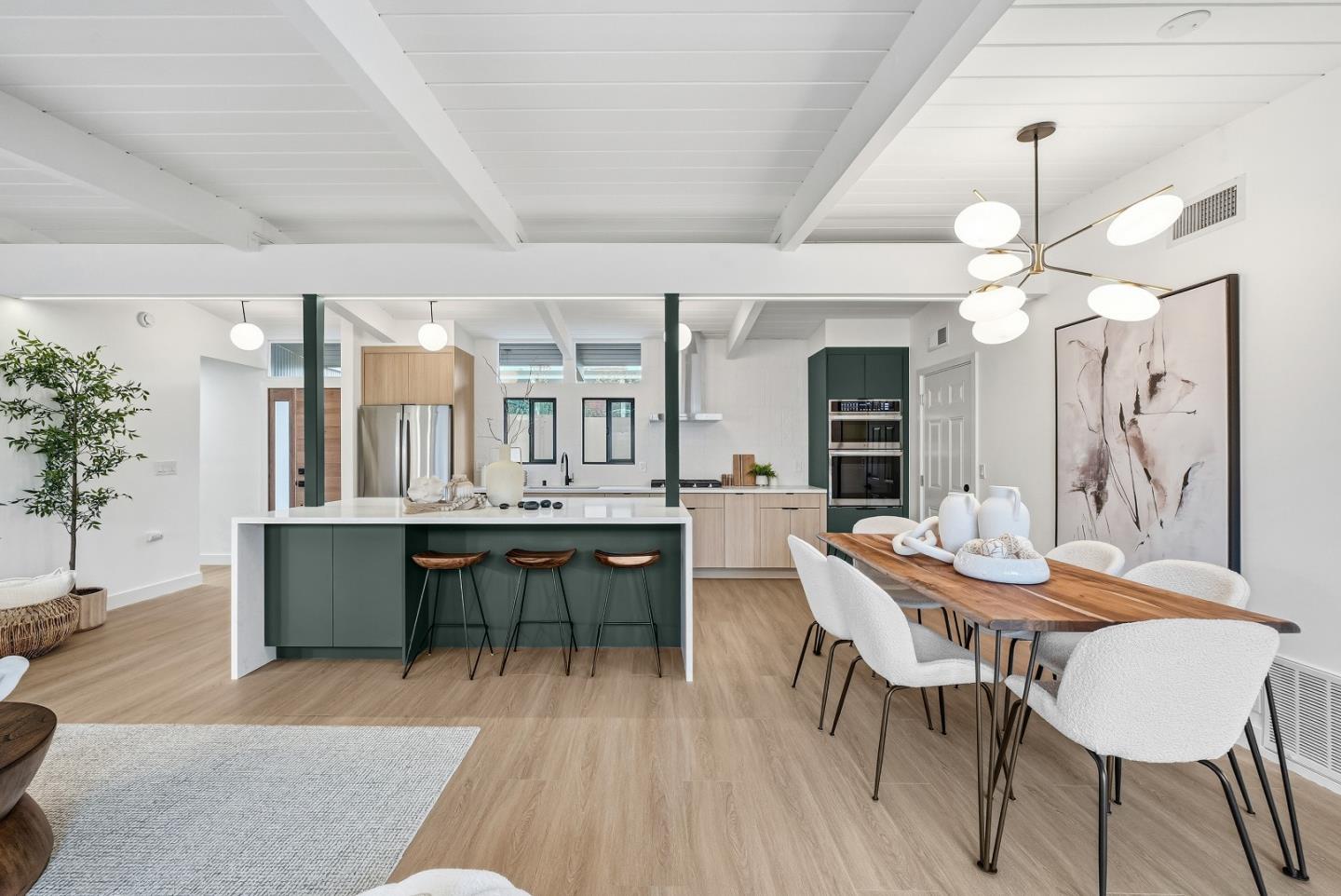 Detail Gallery Image 14 of 82 For 1718 Eleanor Dr, San Mateo,  CA 94402 - 3 Beds | 2 Baths