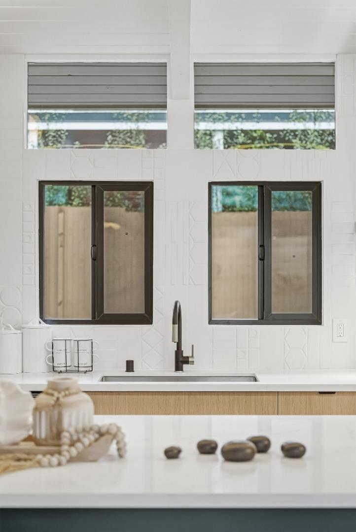 Detail Gallery Image 24 of 82 For 1718 Eleanor Dr, San Mateo,  CA 94402 - 3 Beds | 2 Baths