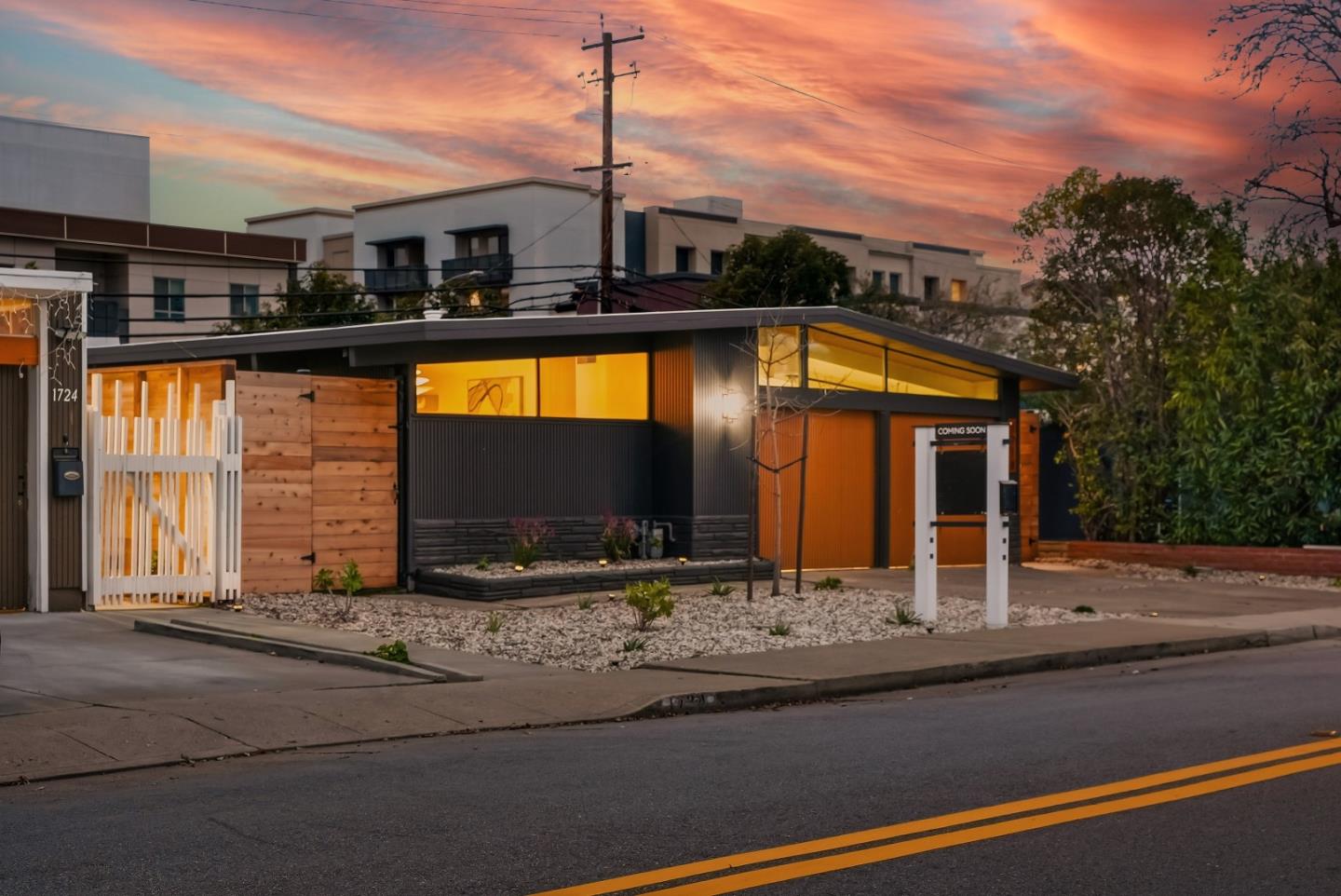 Detail Gallery Image 61 of 82 For 1718 Eleanor Dr, San Mateo,  CA 94402 - 3 Beds | 2 Baths