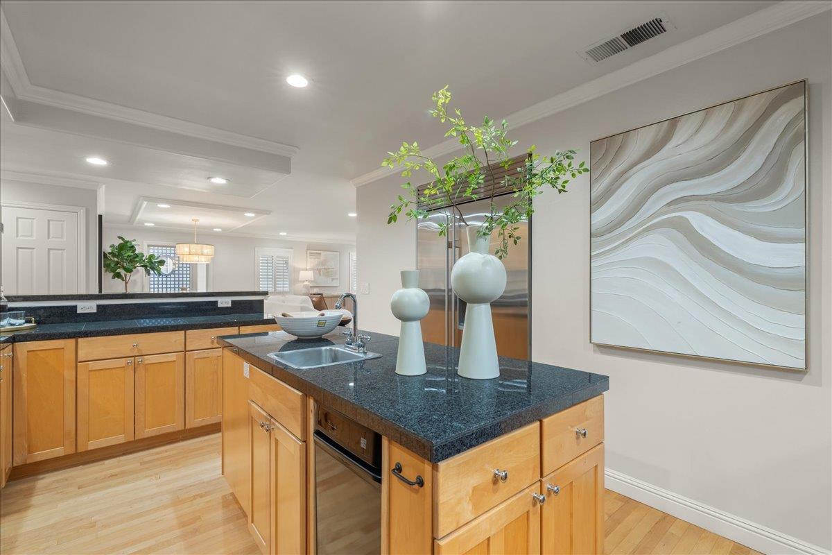 Detail Gallery Image 14 of 57 For 1922 Creek Dr, San Jose,  CA 95125 - 4 Beds | 3 Baths