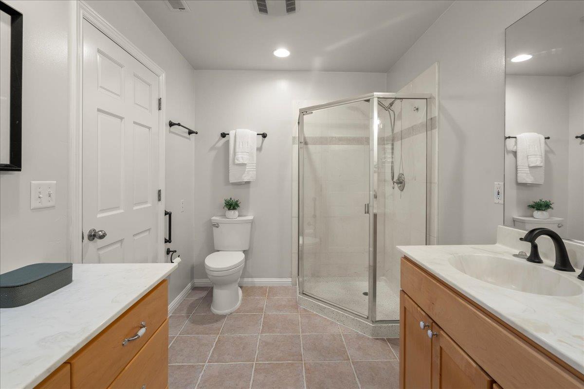 Detail Gallery Image 28 of 57 For 1922 Creek Dr, San Jose,  CA 95125 - 4 Beds | 3 Baths