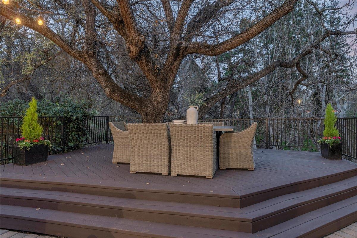 Detail Gallery Image 35 of 57 For 1922 Creek Dr, San Jose,  CA 95125 - 4 Beds | 3 Baths