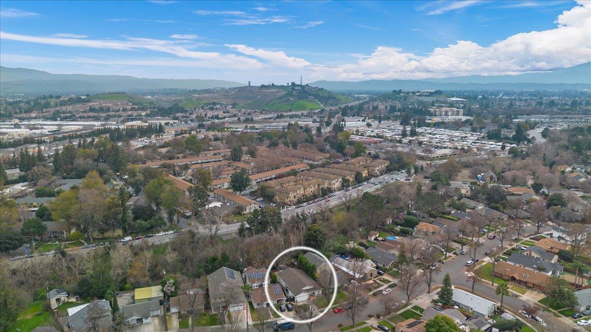 Detail Gallery Image 40 of 57 For 1922 Creek Dr, San Jose,  CA 95125 - 4 Beds | 3 Baths