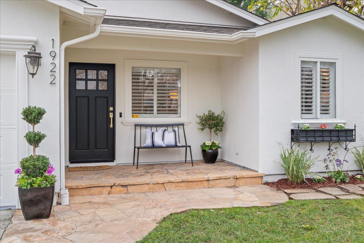 Detail Gallery Image 5 of 57 For 1922 Creek Dr, San Jose,  CA 95125 - 4 Beds | 3 Baths