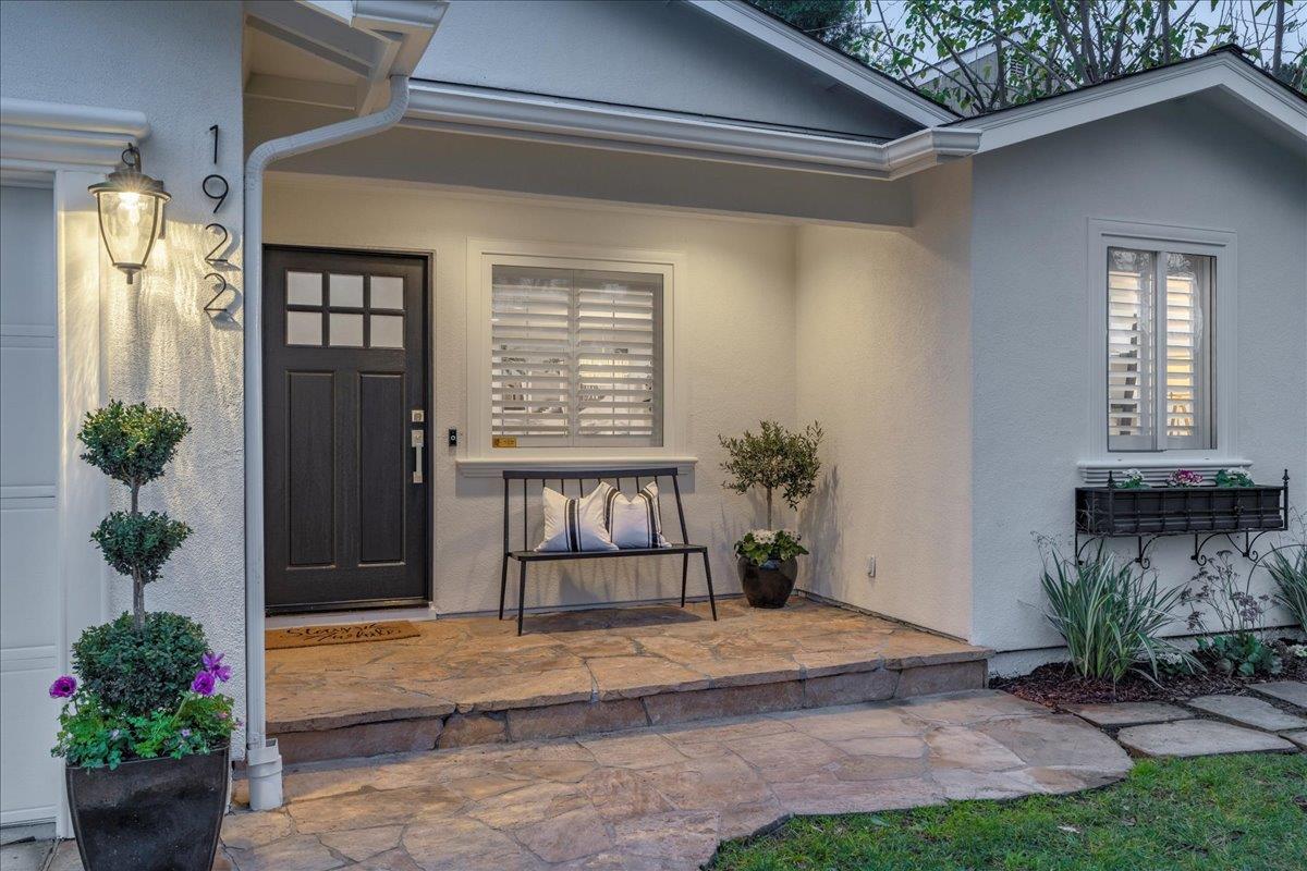 Detail Gallery Image 6 of 57 For 1922 Creek Dr, San Jose,  CA 95125 - 4 Beds | 3 Baths