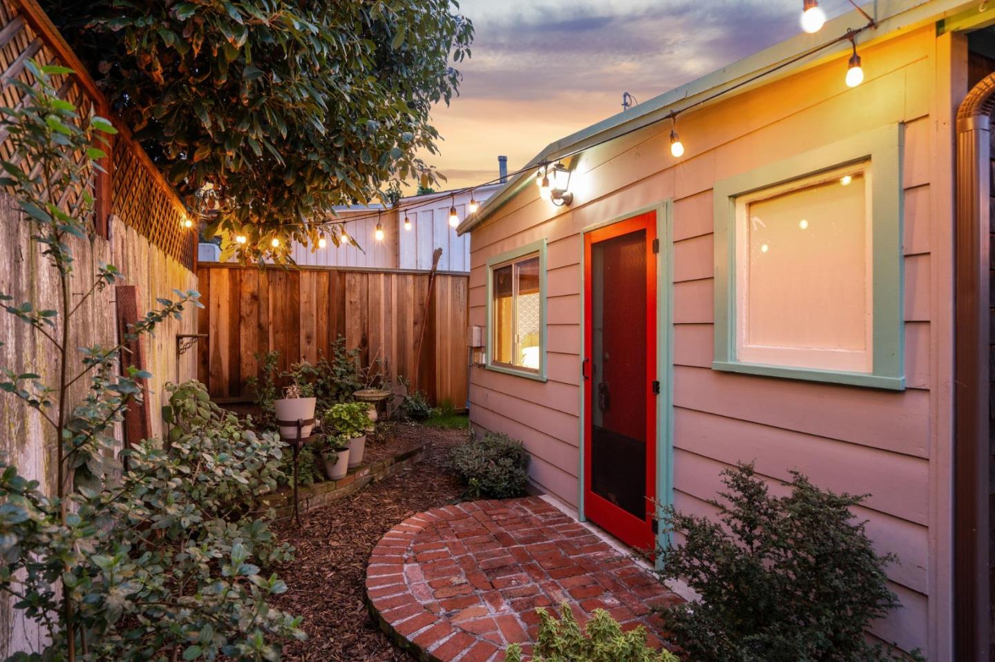 Detail Gallery Image 40 of 40 For 313 14th St, Pacific Grove,  CA 93950 - 1 Beds | 1 Baths