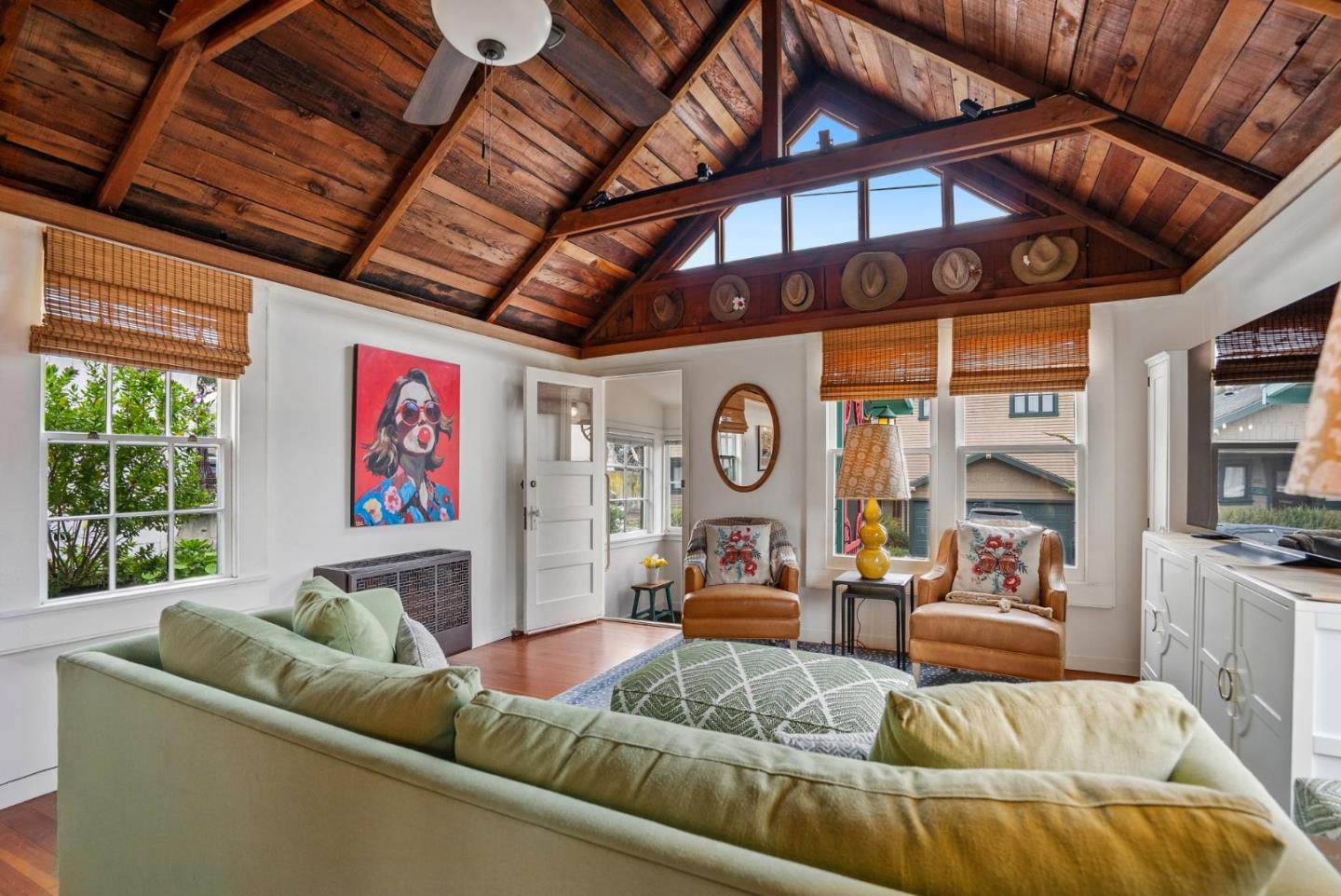 Detail Gallery Image 8 of 40 For 313 14th St, Pacific Grove,  CA 93950 - 1 Beds | 1 Baths