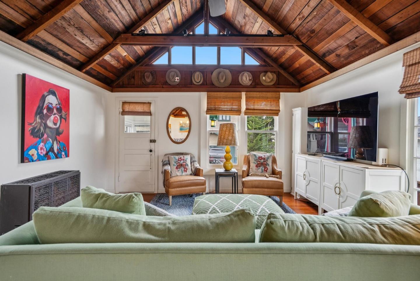 Detail Gallery Image 9 of 40 For 313 14th St, Pacific Grove,  CA 93950 - 1 Beds | 1 Baths