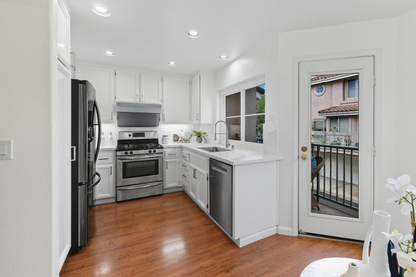 Detail Gallery Image 49 of 76 For 6004 Pisa Ter, Fremont,  CA 94555 - 3 Beds | 2/1 Baths