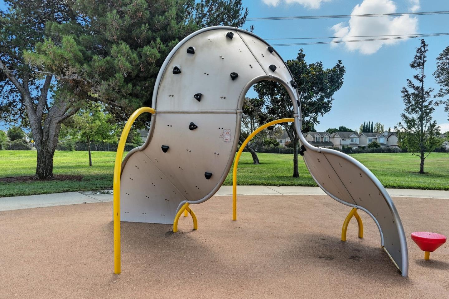 Detail Gallery Image 71 of 76 For 6004 Pisa Ter, Fremont,  CA 94555 - 3 Beds | 2/1 Baths