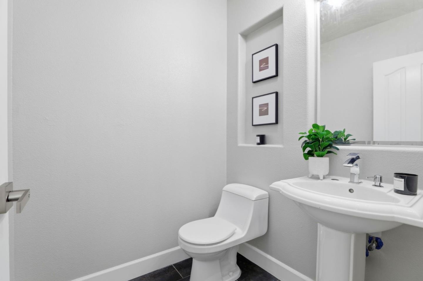 Detail Gallery Image 15 of 46 For 3337 Ariel Joshua Ct, San Jose,  CA 95135 - 5 Beds | 3/1 Baths