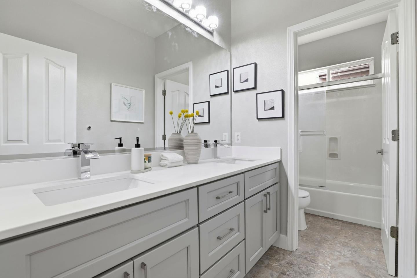 Detail Gallery Image 21 of 46 For 3337 Ariel Joshua Ct, San Jose,  CA 95135 - 5 Beds | 3/1 Baths