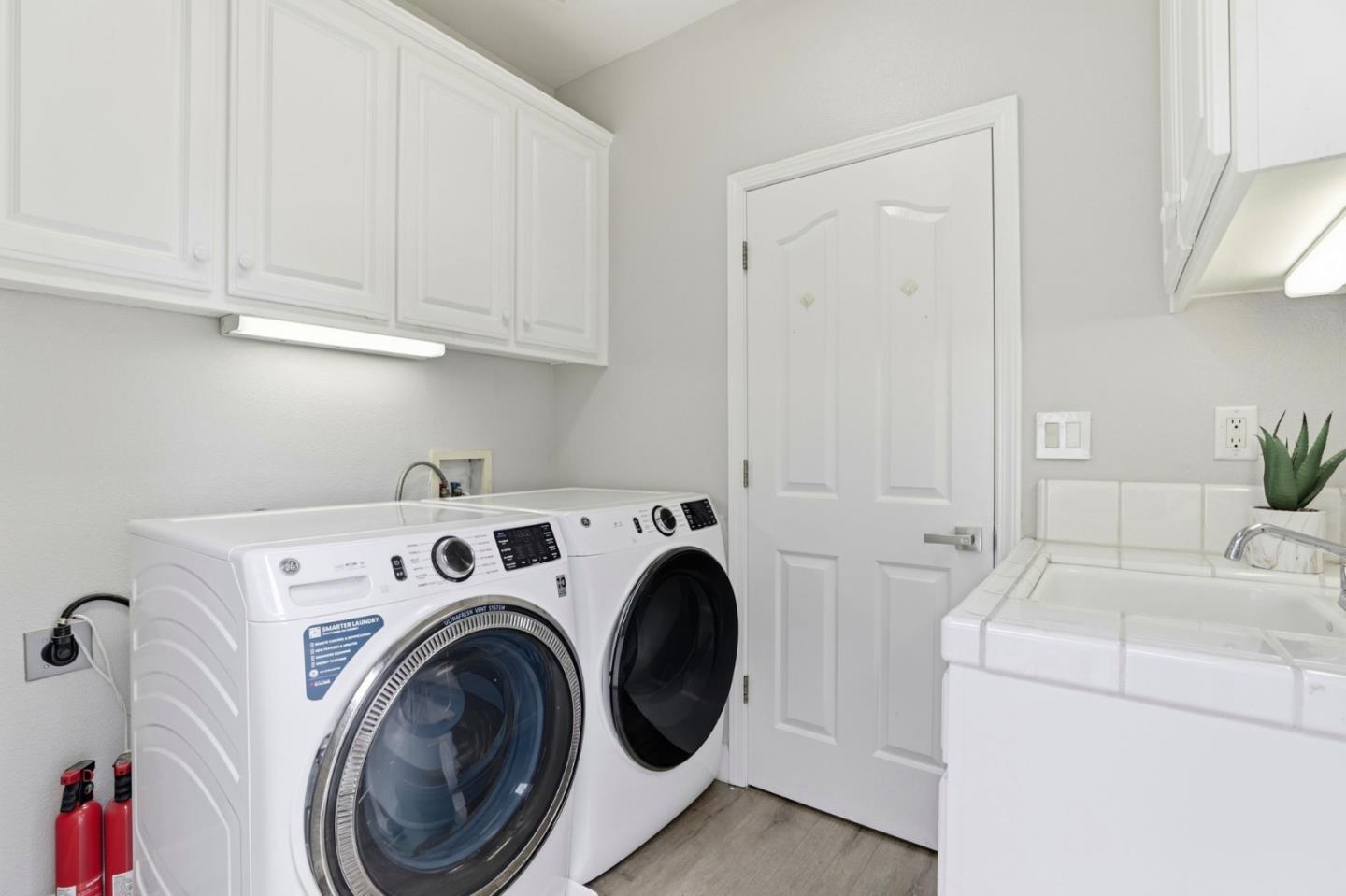 Detail Gallery Image 23 of 46 For 3337 Ariel Joshua Ct, San Jose,  CA 95135 - 5 Beds | 3/1 Baths