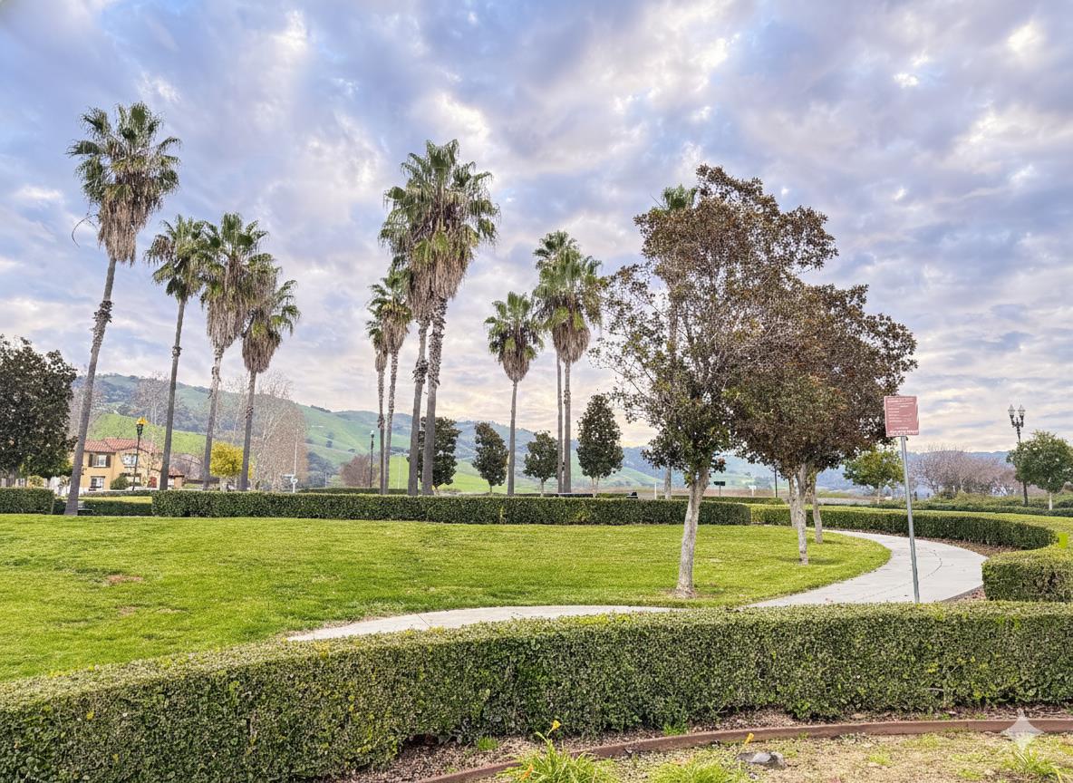 Detail Gallery Image 38 of 46 For 3337 Ariel Joshua Ct, San Jose,  CA 95135 - 5 Beds | 3/1 Baths