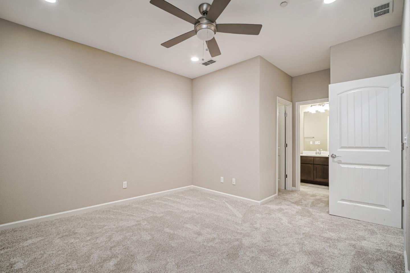 Detail Gallery Image 29 of 70 For 2703 Tribune Ave, Hayward,  CA 94542 - 5 Beds | 3/1 Baths