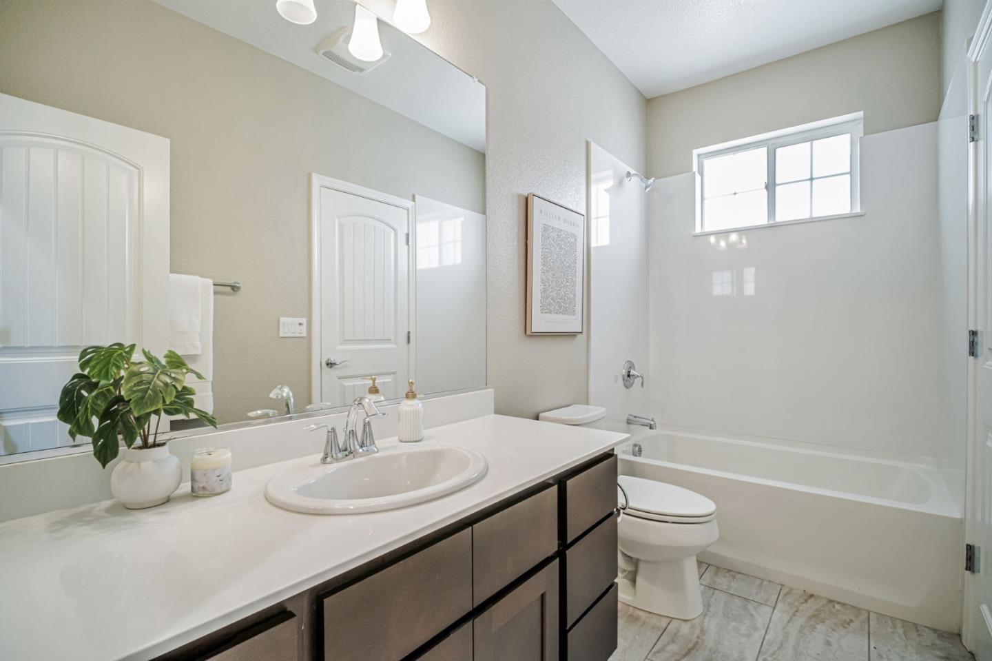 Detail Gallery Image 34 of 70 For 2703 Tribune Ave, Hayward,  CA 94542 - 5 Beds | 3/1 Baths