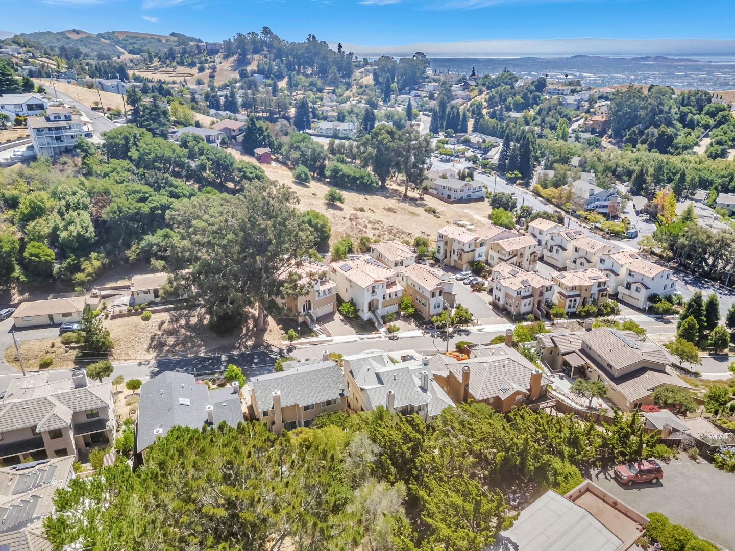 Detail Gallery Image 58 of 70 For 2703 Tribune Ave, Hayward,  CA 94542 - 5 Beds | 3/1 Baths