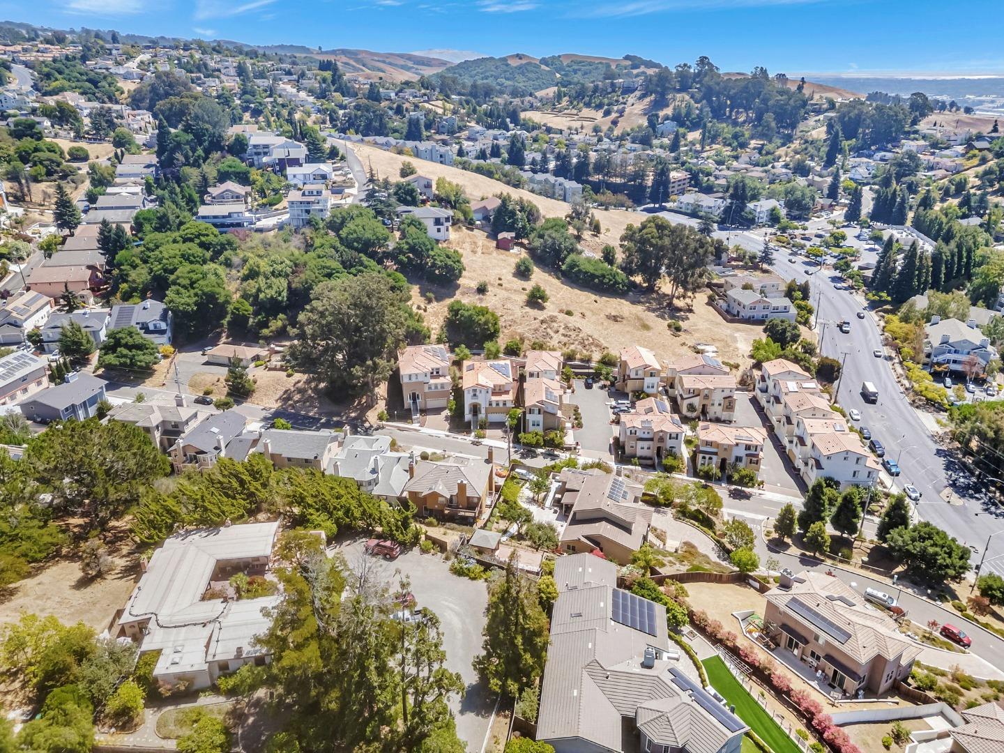 Detail Gallery Image 60 of 70 For 2703 Tribune Ave, Hayward,  CA 94542 - 5 Beds | 3/1 Baths