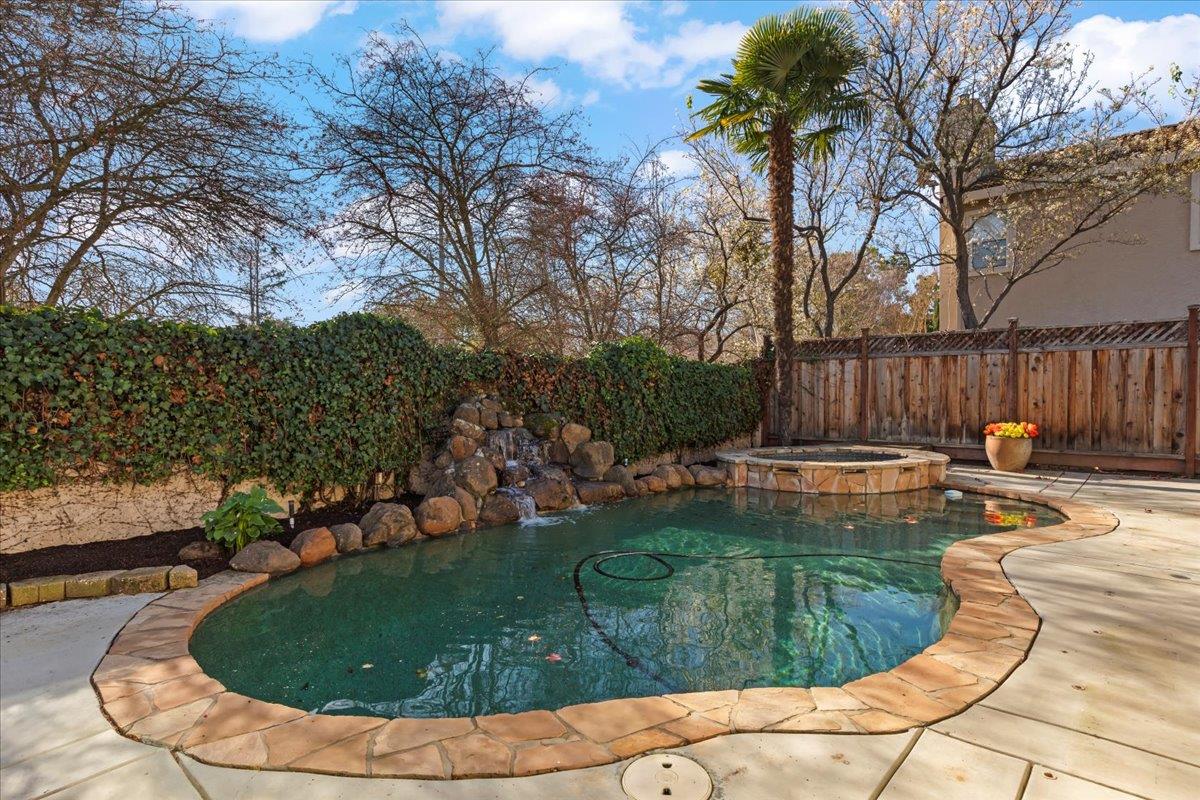 Detail Gallery Image 42 of 56 For 386 Cascades Ct, Morgan Hill,  CA 95037 - 4 Beds | 2 Baths