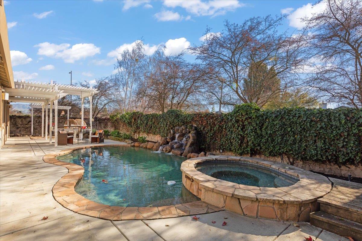 Detail Gallery Image 44 of 56 For 386 Cascades Ct, Morgan Hill,  CA 95037 - 4 Beds | 2 Baths