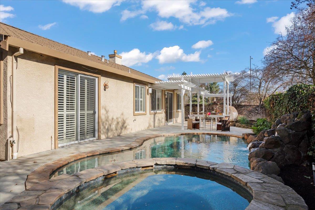 Detail Gallery Image 45 of 56 For 386 Cascades Ct, Morgan Hill,  CA 95037 - 4 Beds | 2 Baths