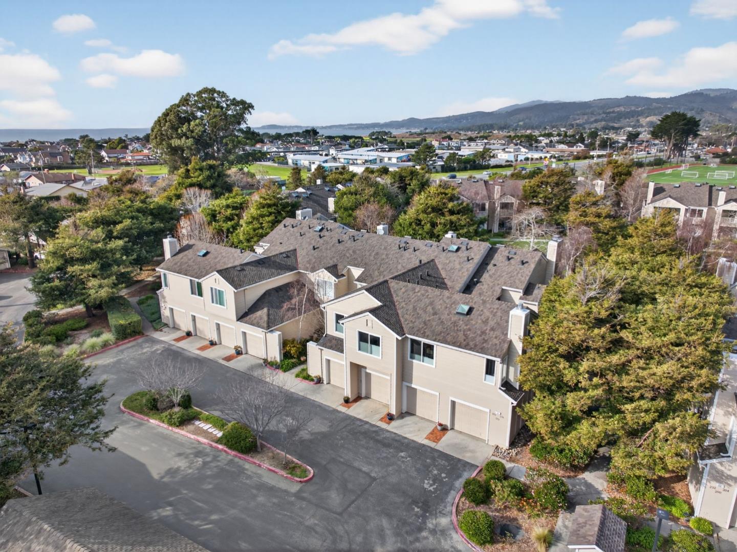 Detail Gallery Image 26 of 34 For 172 Amesport Lndg, Half Moon Bay,  CA 94019 - 2 Beds | 2 Baths