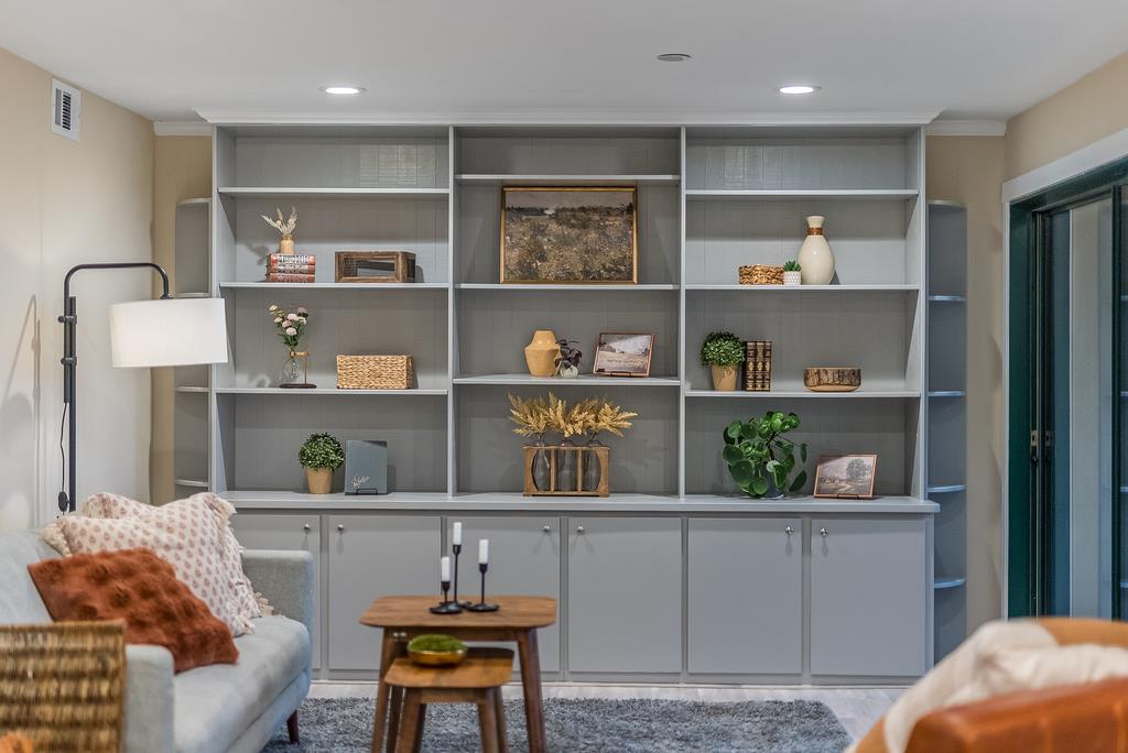 Detail Gallery Image 10 of 29 For 323 Broadway #A1,  Santa Cruz,  CA 95060 - 2 Beds | 2 Baths