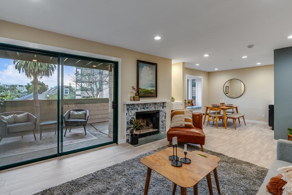 Detail Gallery Image 11 of 29 For 323 Broadway #A1,  Santa Cruz,  CA 95060 - 2 Beds | 2 Baths