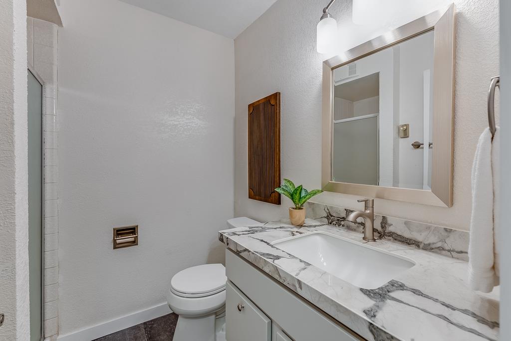 Detail Gallery Image 22 of 29 For 323 Broadway #A1,  Santa Cruz,  CA 95060 - 2 Beds | 2 Baths