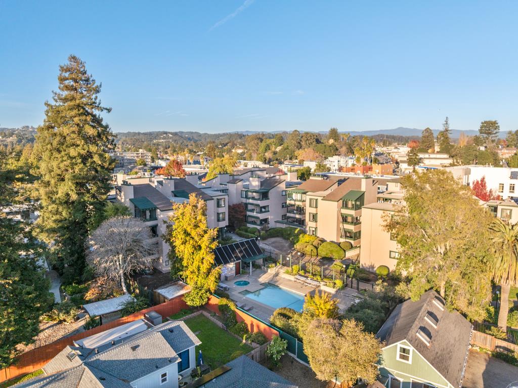 Detail Gallery Image 29 of 29 For 323 Broadway #A1,  Santa Cruz,  CA 95060 - 2 Beds | 2 Baths