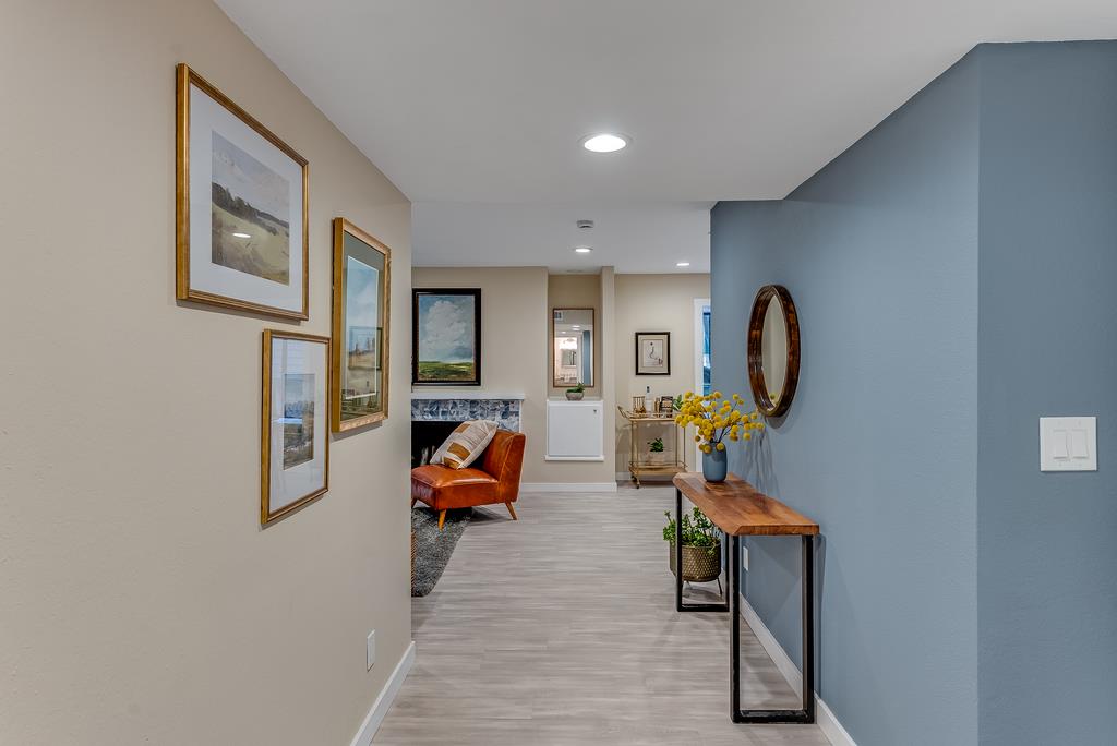 Detail Gallery Image 7 of 29 For 323 Broadway #A1,  Santa Cruz,  CA 95060 - 2 Beds | 2 Baths