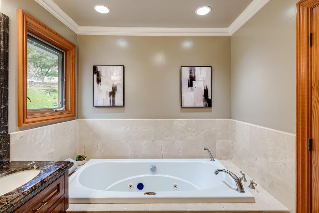 Detail Gallery Image 36 of 67 For 500 Calle Del Sol, Aptos,  CA 95003 - 2 Beds | 3 Baths