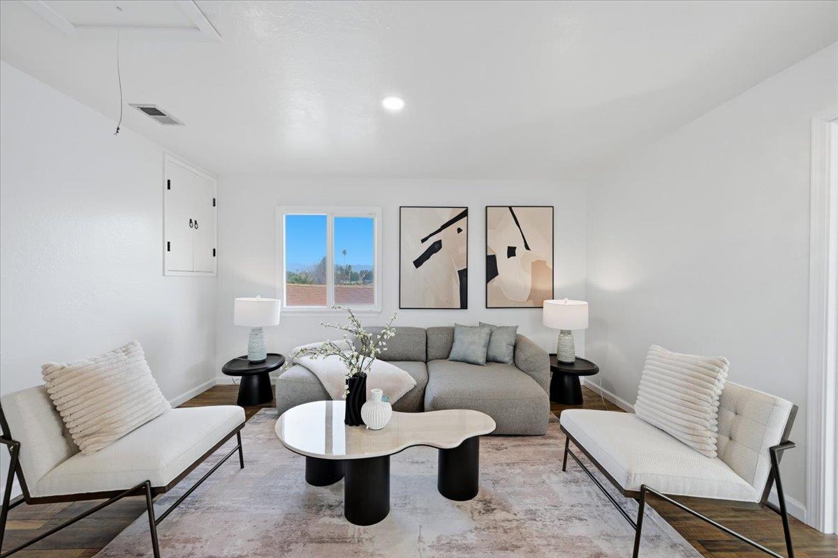 Detail Gallery Image 36 of 64 For 1570 Hillsdale Ave, San Jose,  CA 95118 - 5 Beds | 4/1 Baths