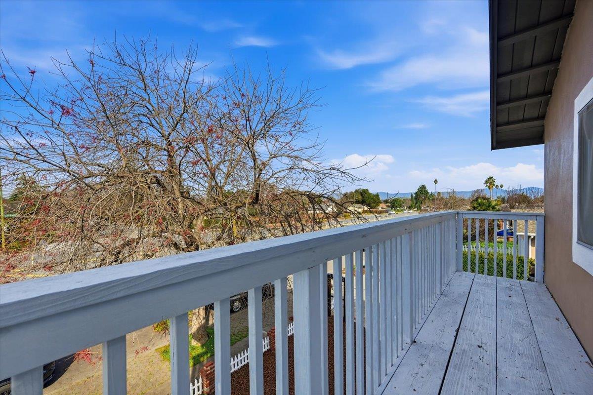 Detail Gallery Image 43 of 64 For 1570 Hillsdale Ave, San Jose,  CA 95118 - 5 Beds | 4/1 Baths