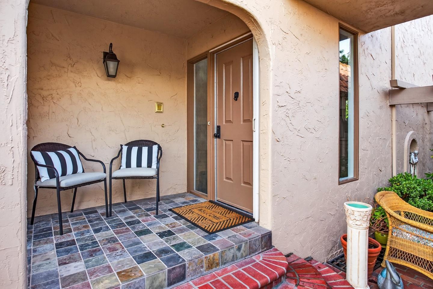 Detail Gallery Image 4 of 31 For 227 Casitas Bulevar, Los Gatos,  CA 95032 - 2 Beds | 2/1 Baths