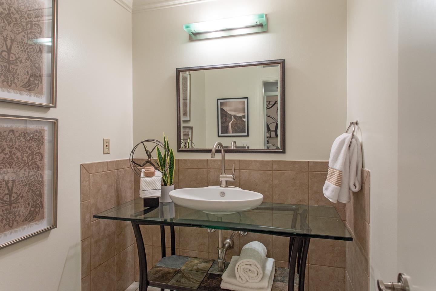 Detail Gallery Image 9 of 31 For 227 Casitas Bulevar, Los Gatos,  CA 95032 - 2 Beds | 2/1 Baths